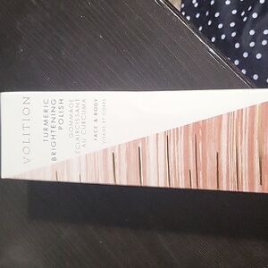 Volition Brightening polish